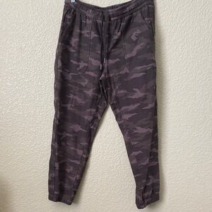 Athleta Women's Camo Joggers